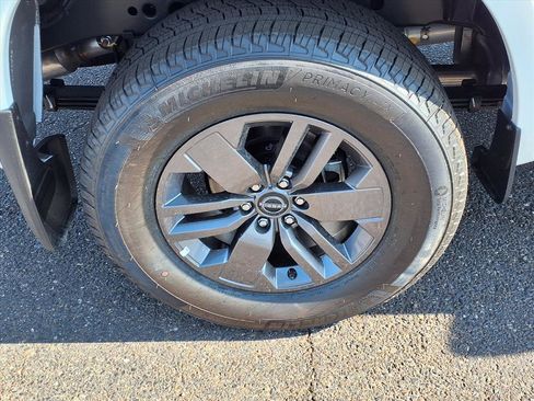 New 2025 Nissan Frontier SV w/ SV Convenience Package image 7