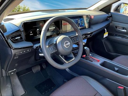 New 2026 Nissan Kicks SR FWD image 7
