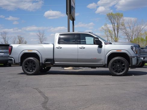 Used 2026 GMC Sierra 2500 AT4 w/ AT4 Premium Plus Package AWD/4WD image 2