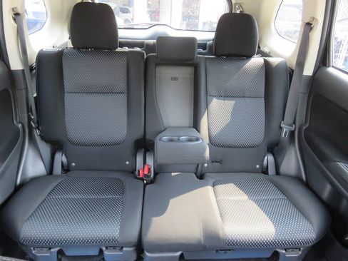 Used 2016 Mitsubishi Outlander SE AWD/4WD image 22