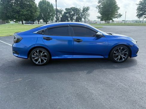 Used 2020 Honda Civic Sport image 4