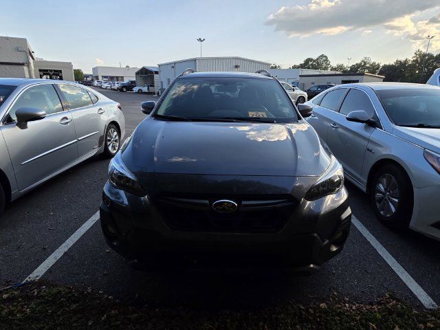 Used 2021 Subaru Crosstrek 2.5i Sport w/ Moonroof Package AWD/4WD image 2