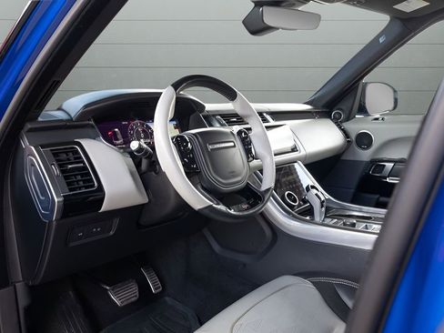 Used 2020 Land Rover Range Rover Sport SVR image 44