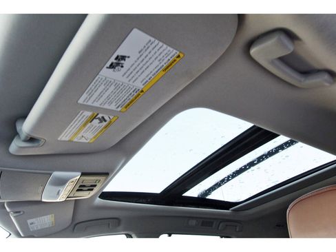 Used 2024 Nissan Pathfinder Platinum w/ Cargo Package image 33