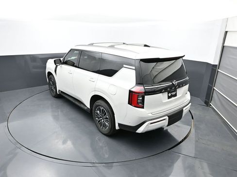 New 2026 Nissan Armada SL w/ Captain's Chari Seat Package AWD/4WD image 19