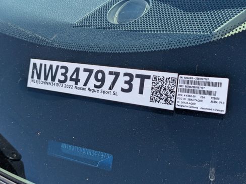 Used 2022 Nissan Rogue Sport SL w/ Premium Package image 37