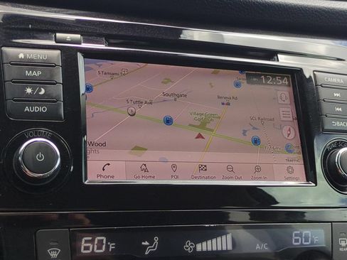 Used 2020 Nissan Rogue SL FWD image 18