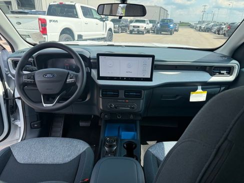 New 2025 Ford Maverick XLT image 10