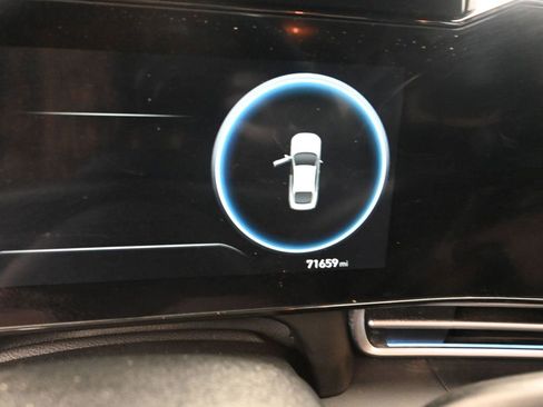 Certified 2021 Hyundai Elantra Limited image 31