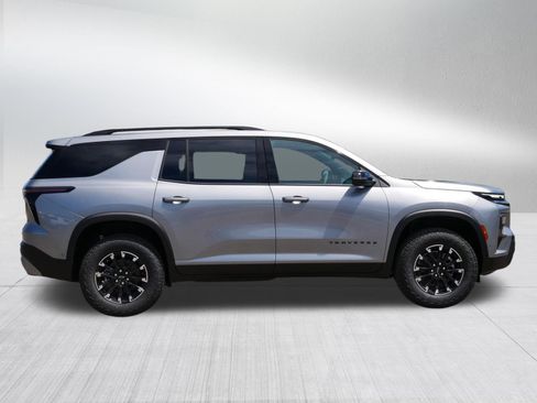 New 2026 Chevrolet Traverse Z71 w/ Enhanced Driving Package AWD/4WD image 6