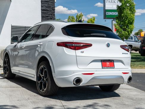 Used 2020 Alfa Romeo Stelvio Ti w/ Active Blind Spot Package AWD/4WD image 13