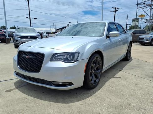 Used 2023 Chrysler 300 S RWD image 1