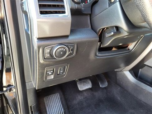 Used 2016 Ford F150 XLT w/ Equipment Group 302A Luxury image 15