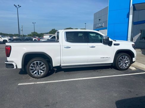 Used 2024 GMC Sierra 1500 Denali w/ Denali Reserve Package AWD/4WD image 2