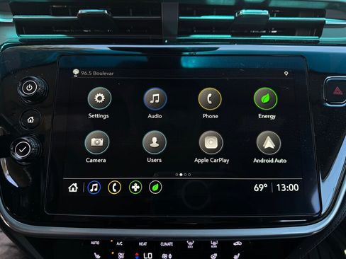 Used 2022 Chevrolet Bolt LT w/ Infotainment Package FWD image 16