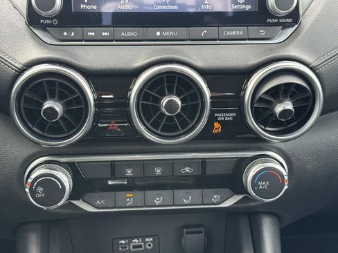 Used 2022 Nissan Sentra SV image 11