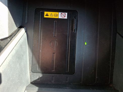 Used 2024 Toyota Tundra Limited image 25