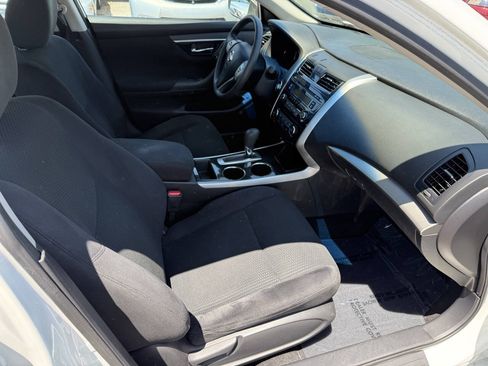 Used 2014 Nissan Altima 2.5 S FWD image 9