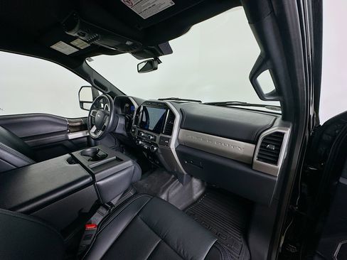 Used 2022 Ford F450 Lariat w/ Lariat Ultimate Package image 40