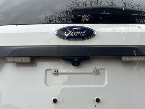 Used 2016 Ford Explorer 4WD Police Interceptor image 13