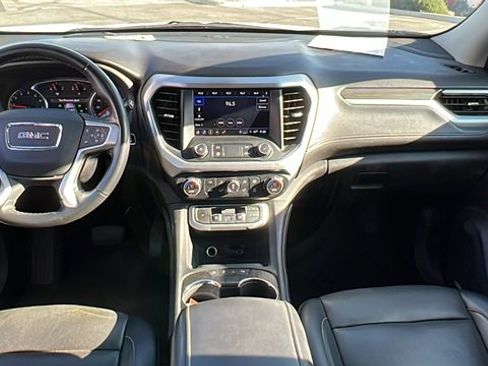 Used 2023 GMC Acadia SLT image 23