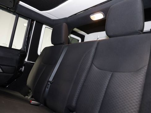 Used 2018 Jeep Wrangler Unlimited Sport image 16