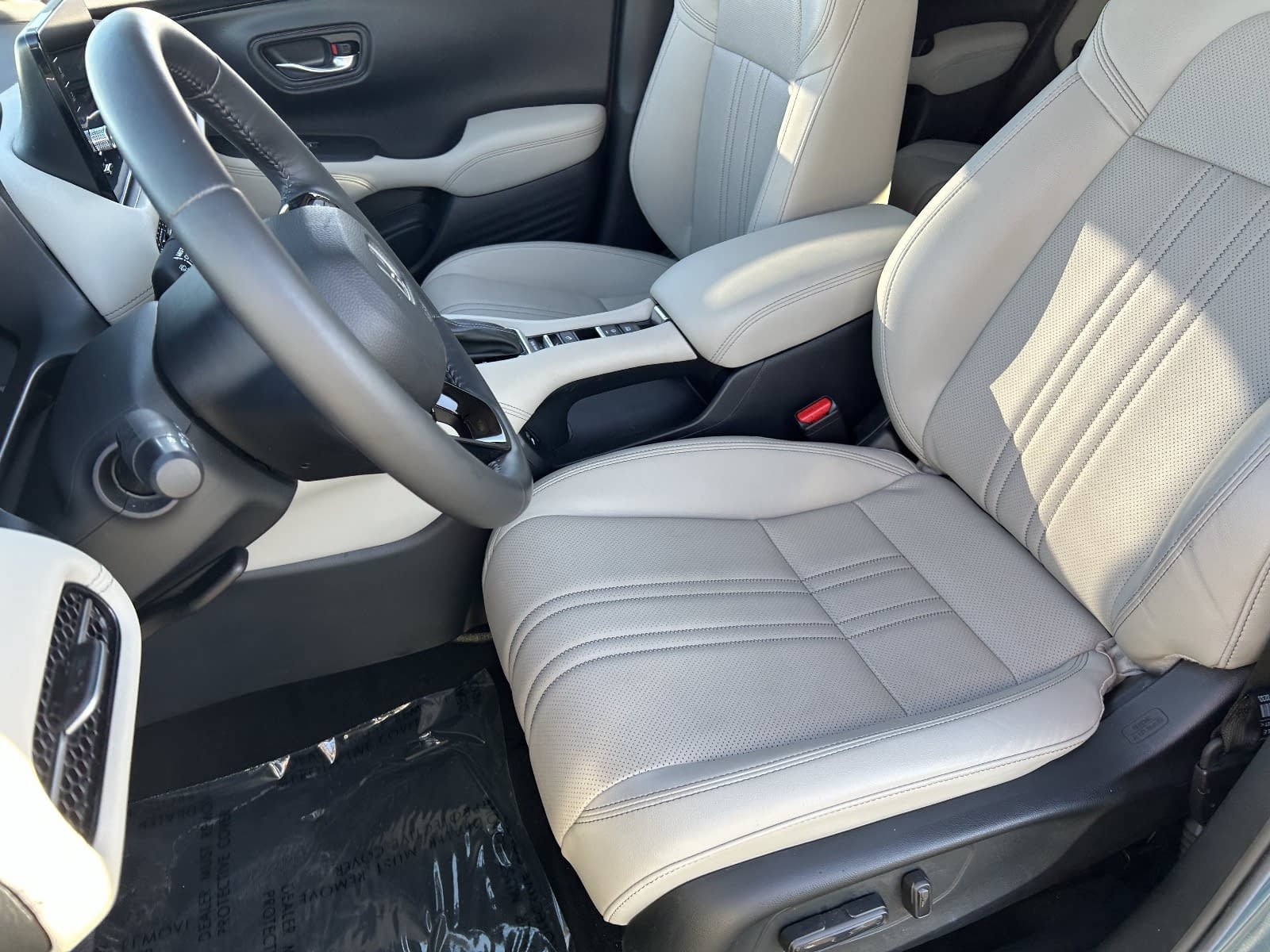 Certified 2024 Honda HR-V EX-L image 23