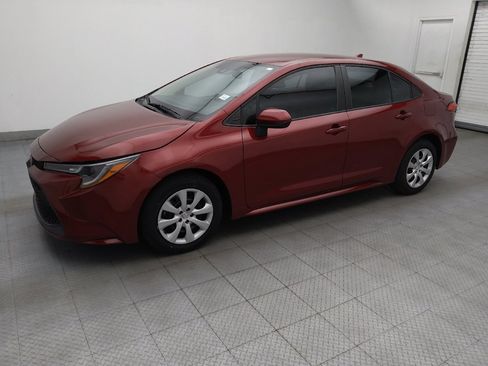 Used 2022 Toyota Corolla LE FWD image 2