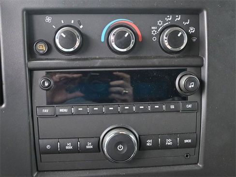 Used 2024 Chevrolet Express 3500 LT w/ LT Preferred Equipment Group image 23