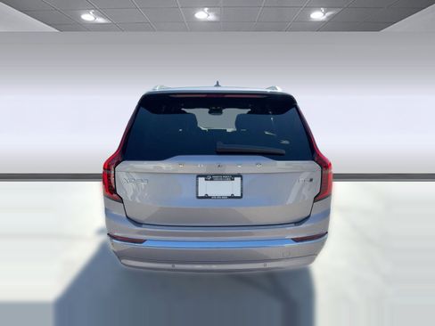 New 2026 Volvo XC90 B6 Plus w/ Protection Package Premier image 10