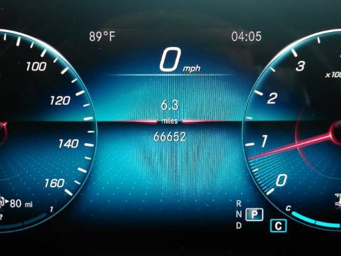 Used 2021 Mercedes-Benz GLE 350 w/ Premium Package image 42