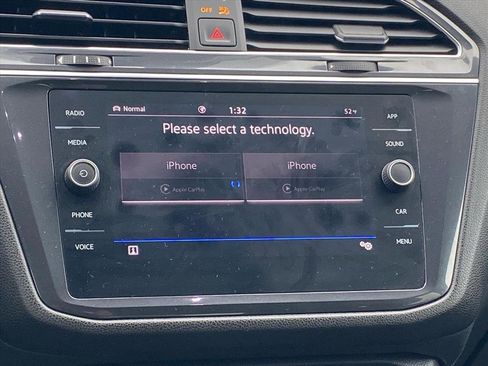 Certified 2023 Volkswagen Tiguan SE R-Line image 10