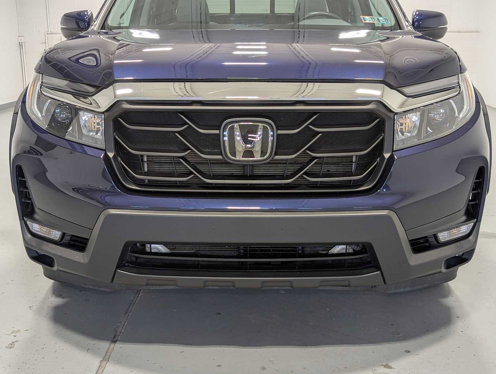 Certified 2023 Honda Ridgeline RTL image 2
