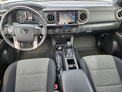 Certified 2023 Toyota Tacoma TRD Off-Road AWD/4WD image 11