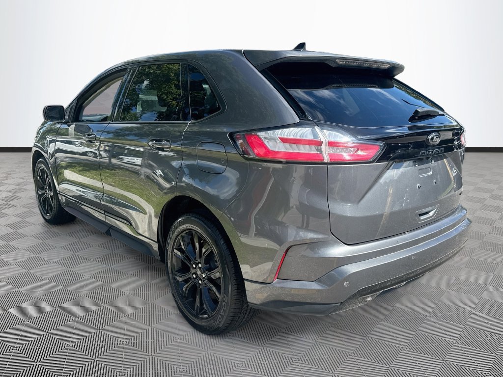 Used 2023 Ford Edge SE w/ Black Appearance Package AWD/4WD image 8