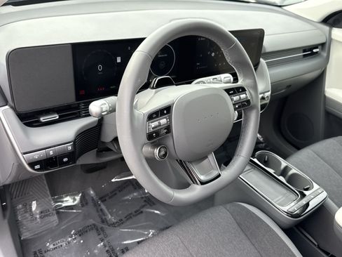 Certified 2025 Hyundai Ioniq 5 SE RWD image 16