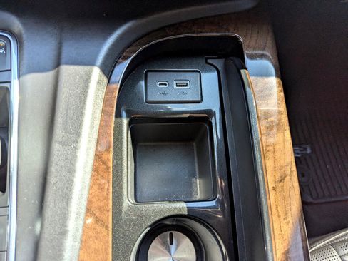 Used 2022 Cadillac Escalade ESV Sport Platinum image 27