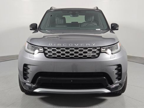 Used 2026 Land Rover Discovery Limited Edition AWD/4WD image 8