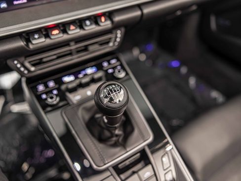 Used 2022 Porsche 911 Carrera 4S image 31