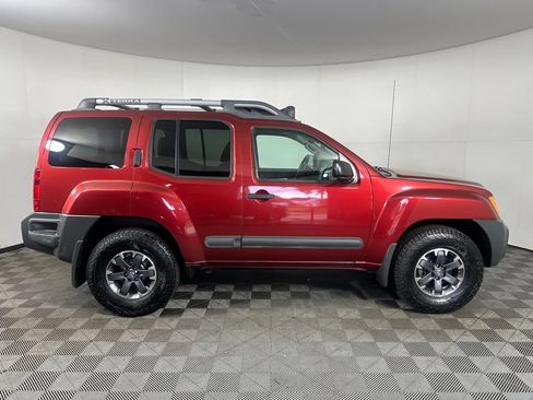 Used 2015 Nissan Xterra PRO-4X w/ Pro-4x Leather Package AWD/4WD image 6