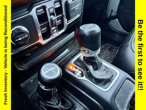 Used 2022 Jeep Wrangler Unlimited Sahara w/ Cold Weather Group image 23