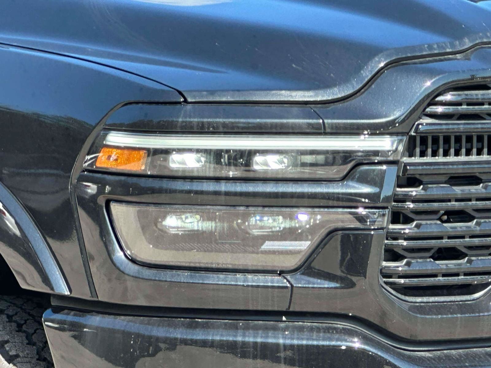 Used 2025 RAM 2500 Limited AWD/4WD image 8