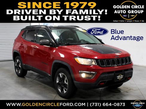 Used 2018 Jeep Compass Trailhawk w/ Leather Interior Group AWD/4WD image 1