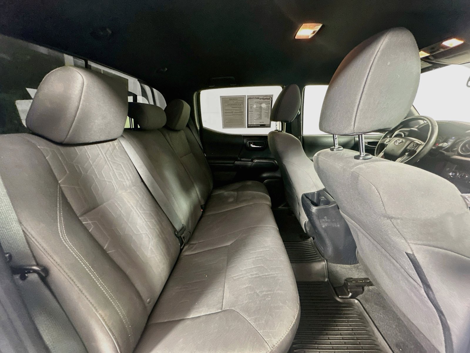 Used 2018 Toyota Tacoma TRD Sport AWD/4WD image 25