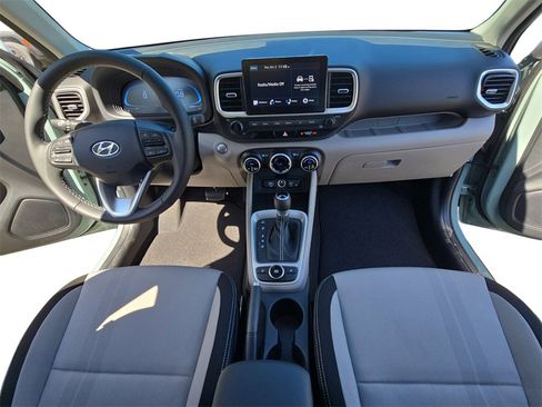 New 2026 Hyundai Venue SEL image 9