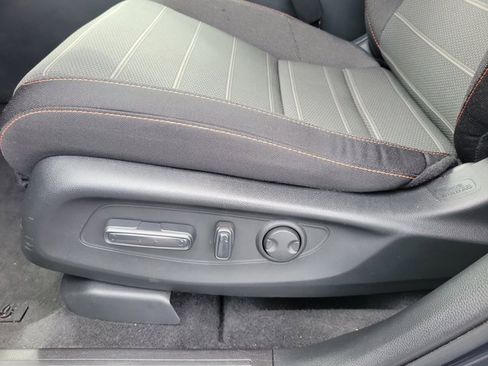 Used 2025 Honda CR-V Sport image 19