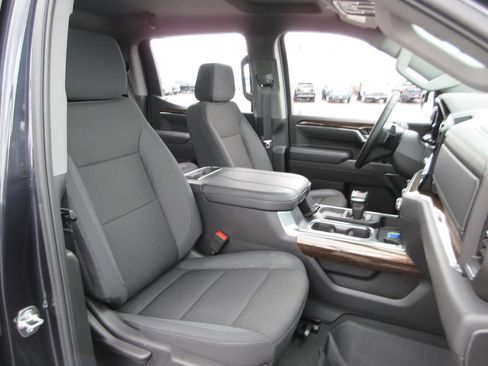 Used 2025 GMC Sierra 1500 Elevation w/ Preferred Package AWD/4WD image 23