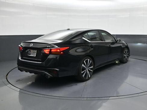 Used 2022 Nissan Altima 2.5 SR FWD image 7
