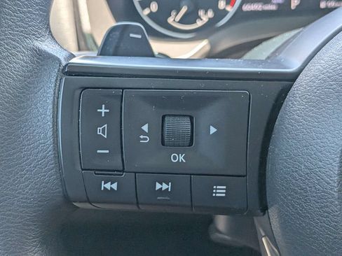 Used 2024 Nissan Rogue SV AWD/4WD image 27