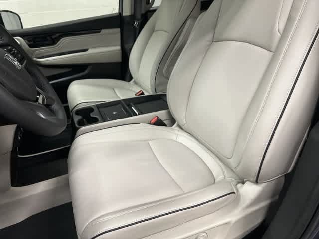 New 2027 Honda Odyssey Touring image 10